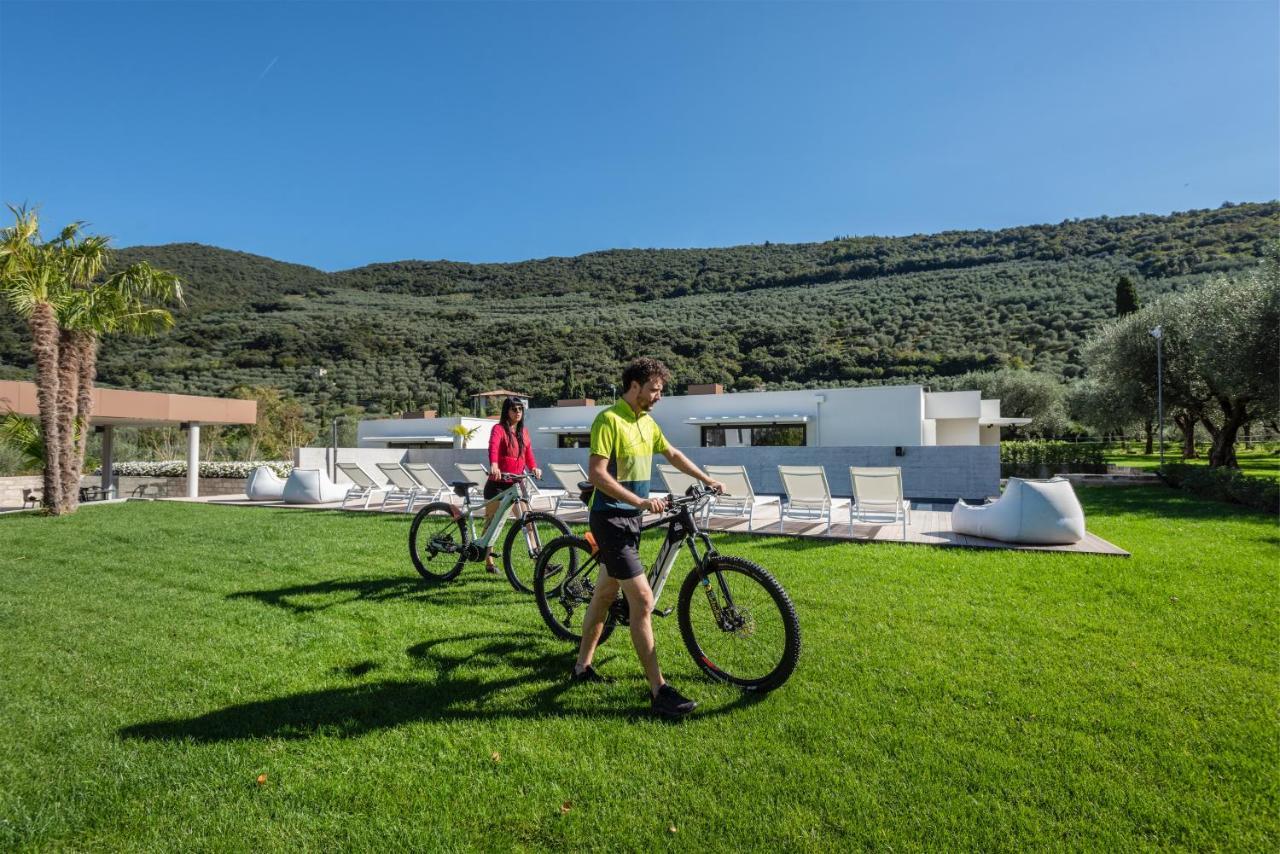 Bed and Breakfast Oleeva Garda Living - Adults Only Рива-дель-Гарда Экстерьер фото
