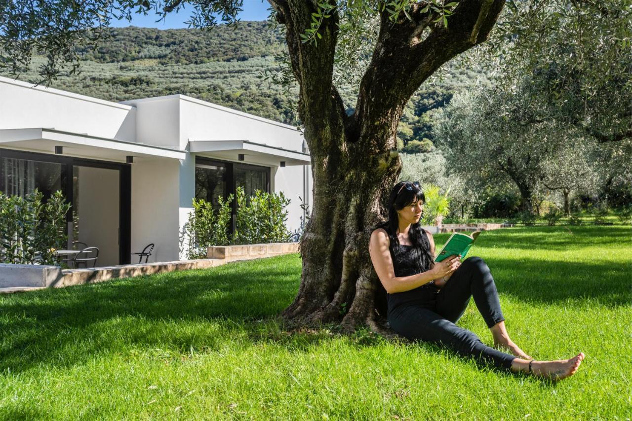 Bed and Breakfast Oleeva Garda Living - Adults Only Рива-дель-Гарда Экстерьер фото